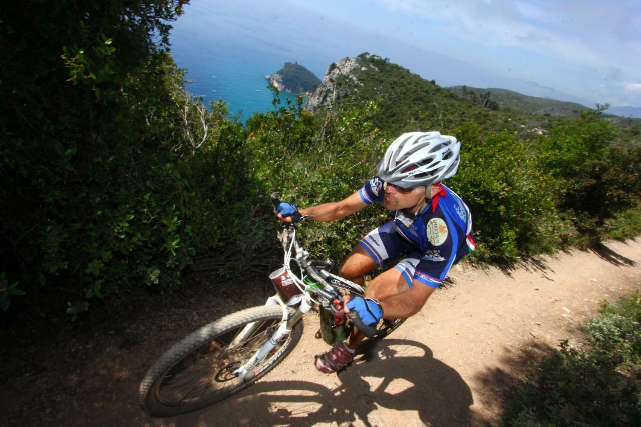 Finalborgo Location Lejlighed Finale Ligure Eksteriør billede